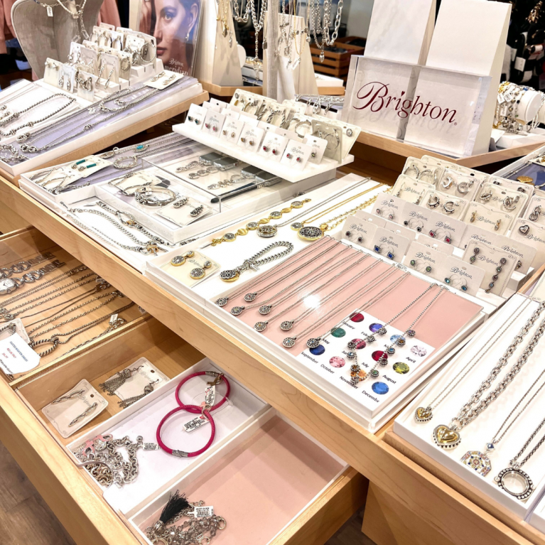 SUMMER BRIGHTON JEWELRY AT THE BOUTIQUE IN BLUE HARBOR RESORT