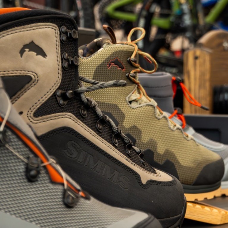 BOOTS FROM AVENTURON