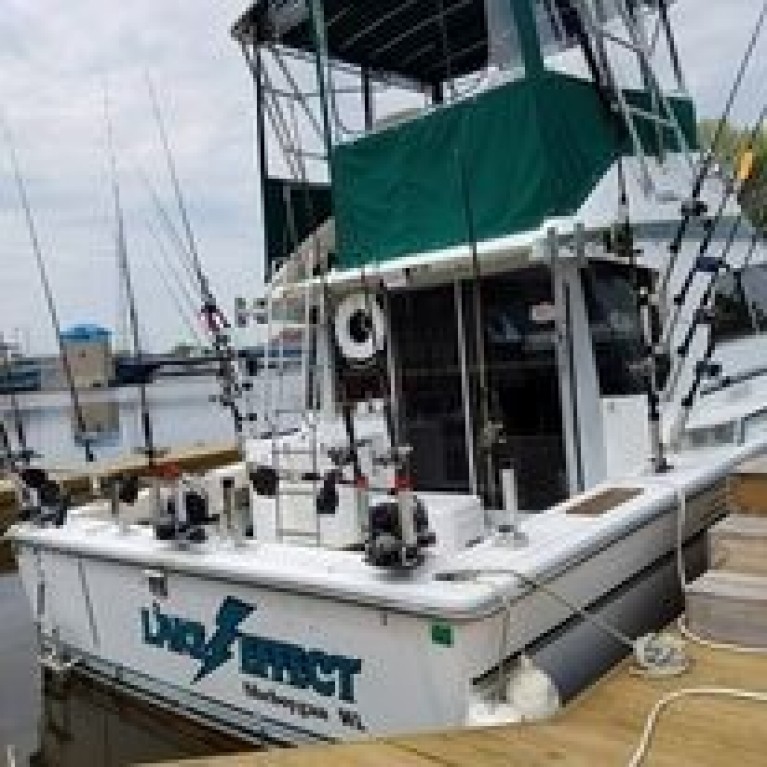 LAKE EFFECT CHARTER BOAT