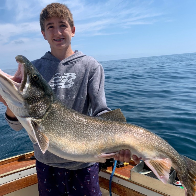 PLAYIN HOOKY CHARTER FISHING ON LAKE MICHIGAN