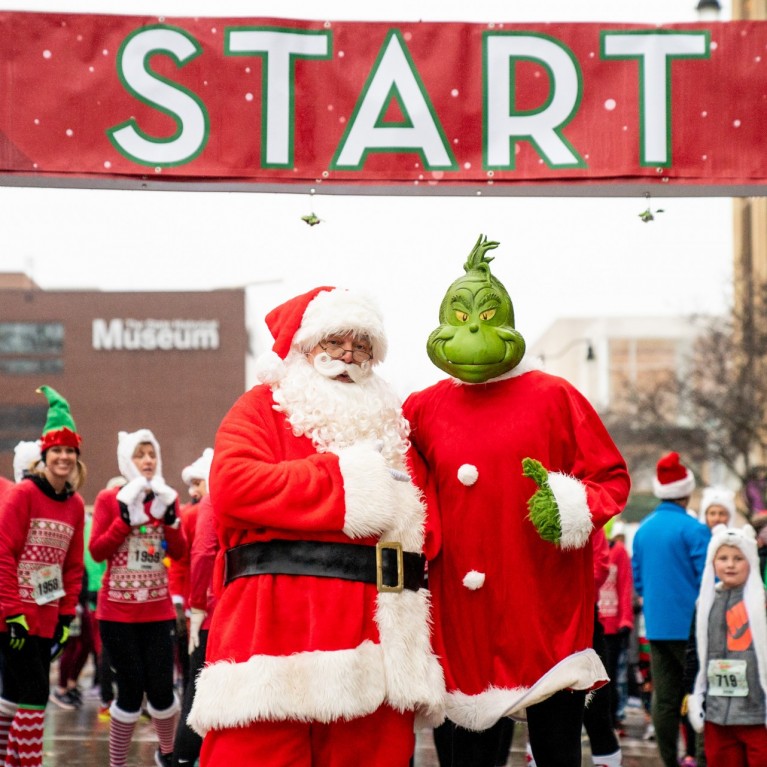 RUN SANTA RUN SHEBOYGAN AT BLUE HARBOR RESORT