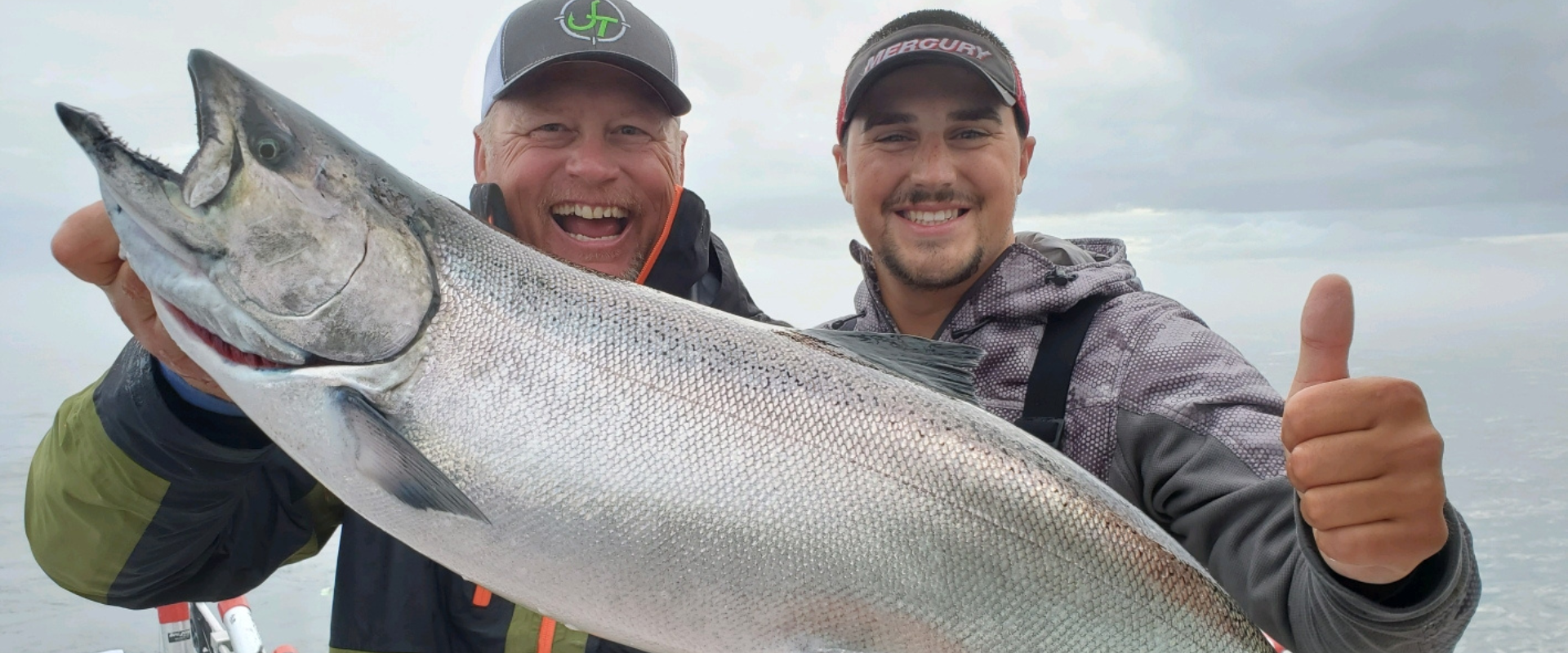 SPORTFISHING ON LAKE MICHIGAN IN SHEBOYGAN WI NEAR BLUE HARBOR RESORT