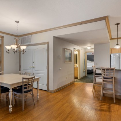 4 BEDROOM VILLA KITCHEN DINING ROOM